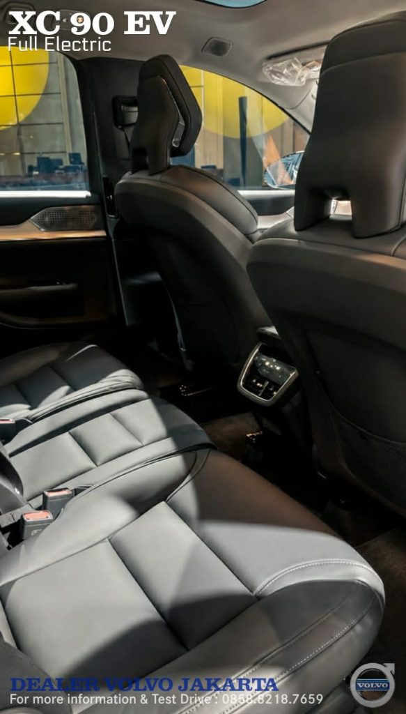 Interior New Volvo EX90 EV SUV 2026 Indonesia Full Electric Black 75d
